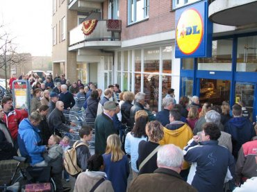 Herpositionering Lidl Werpt Vruchten Af