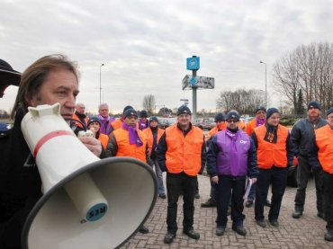 FNV Dreigt Met Acties Bij AH